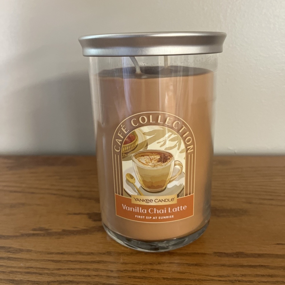 Yankee Candle Vanilla Chai Latte  First Sip at Sunrise Large Tumbler 2 Wick 20oz